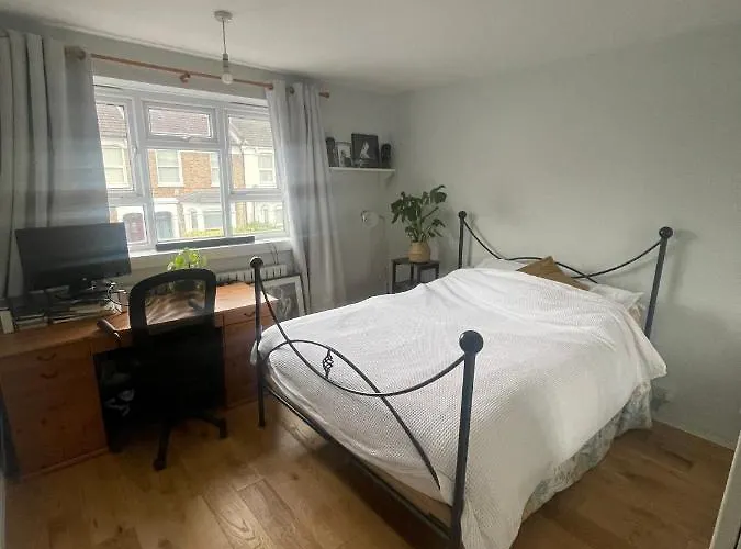 Beautiful Entire Flat In Peckham