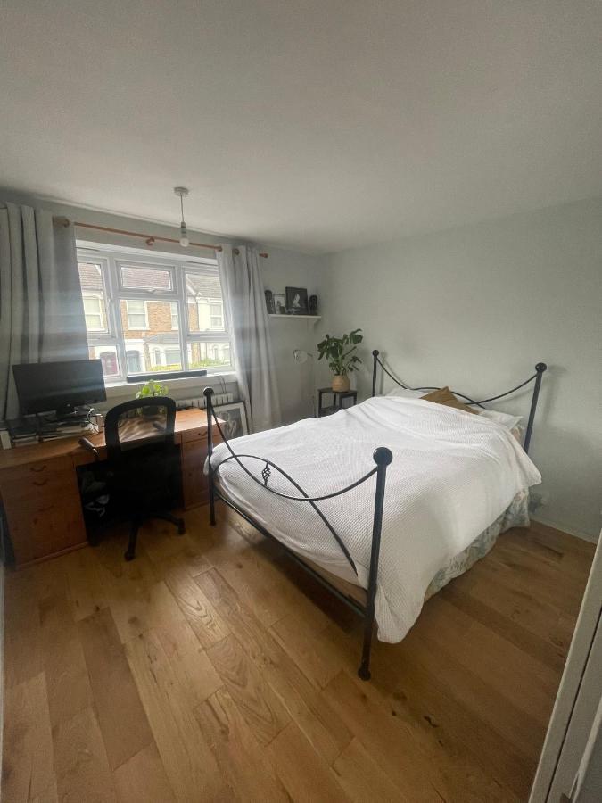 Beautiful Entire Flat In Peckham *